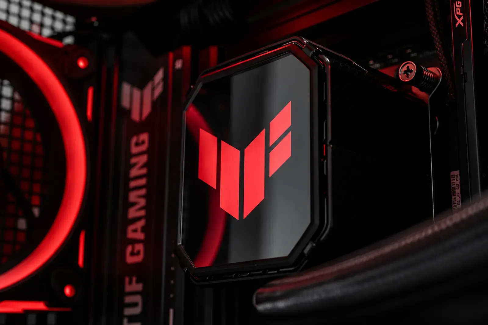 ASUS - AMD RX 9070 XT / R7 7800X3D - Thumbnail 4