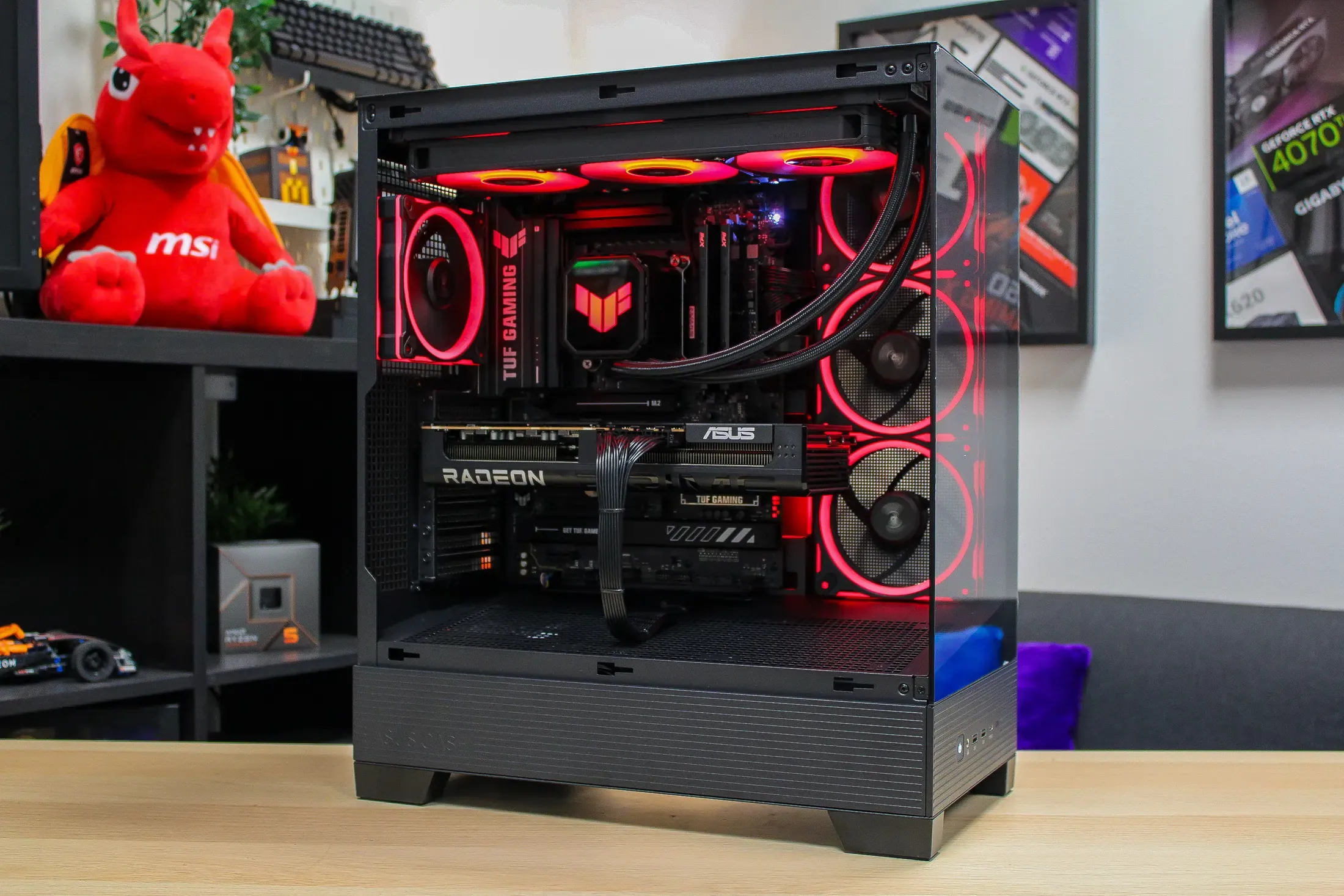 ASUS - AMD RX 9070 XT / R7 7800X3D - Image 1