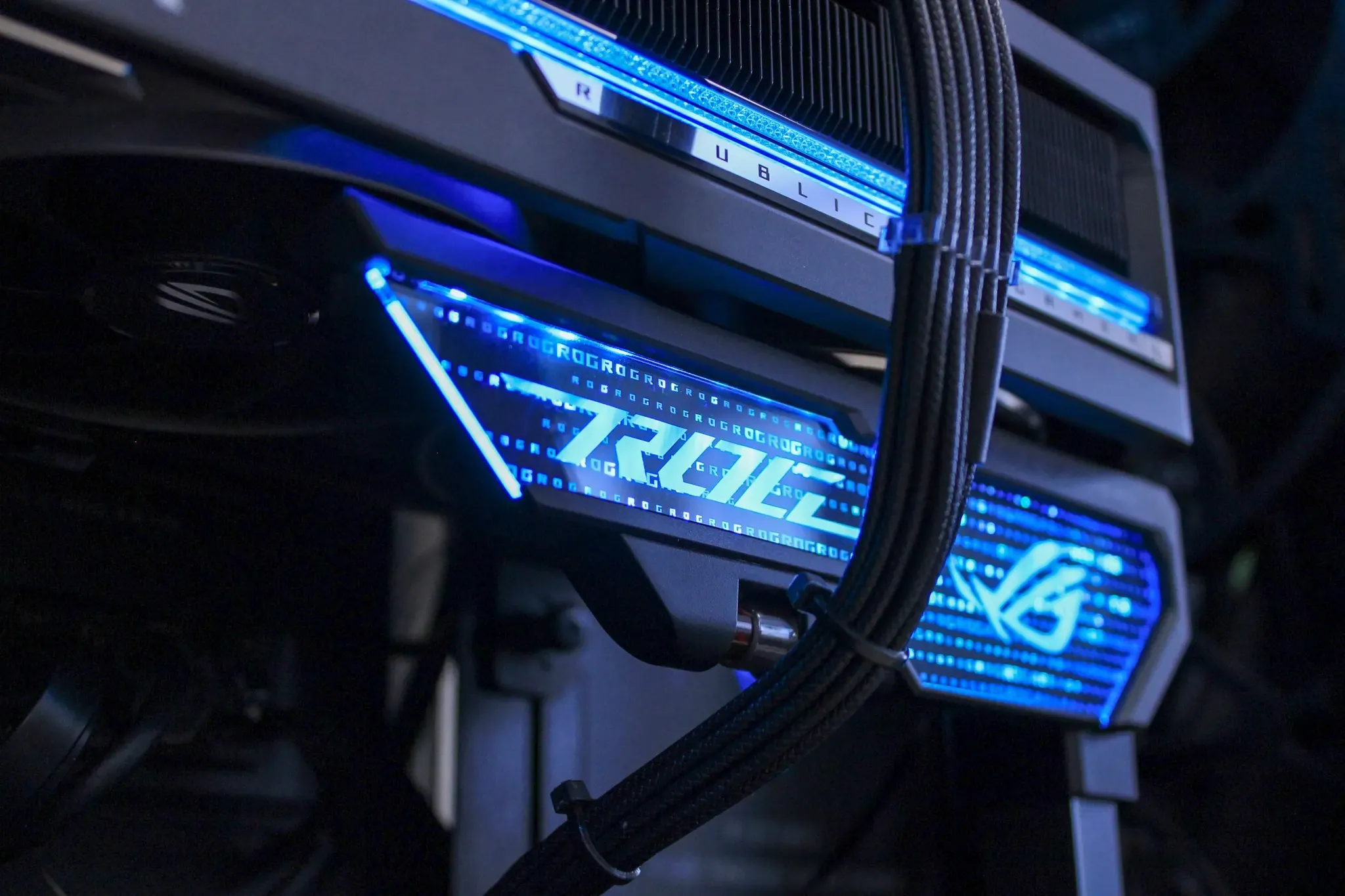 ASUS ROG - Thumbnail 5