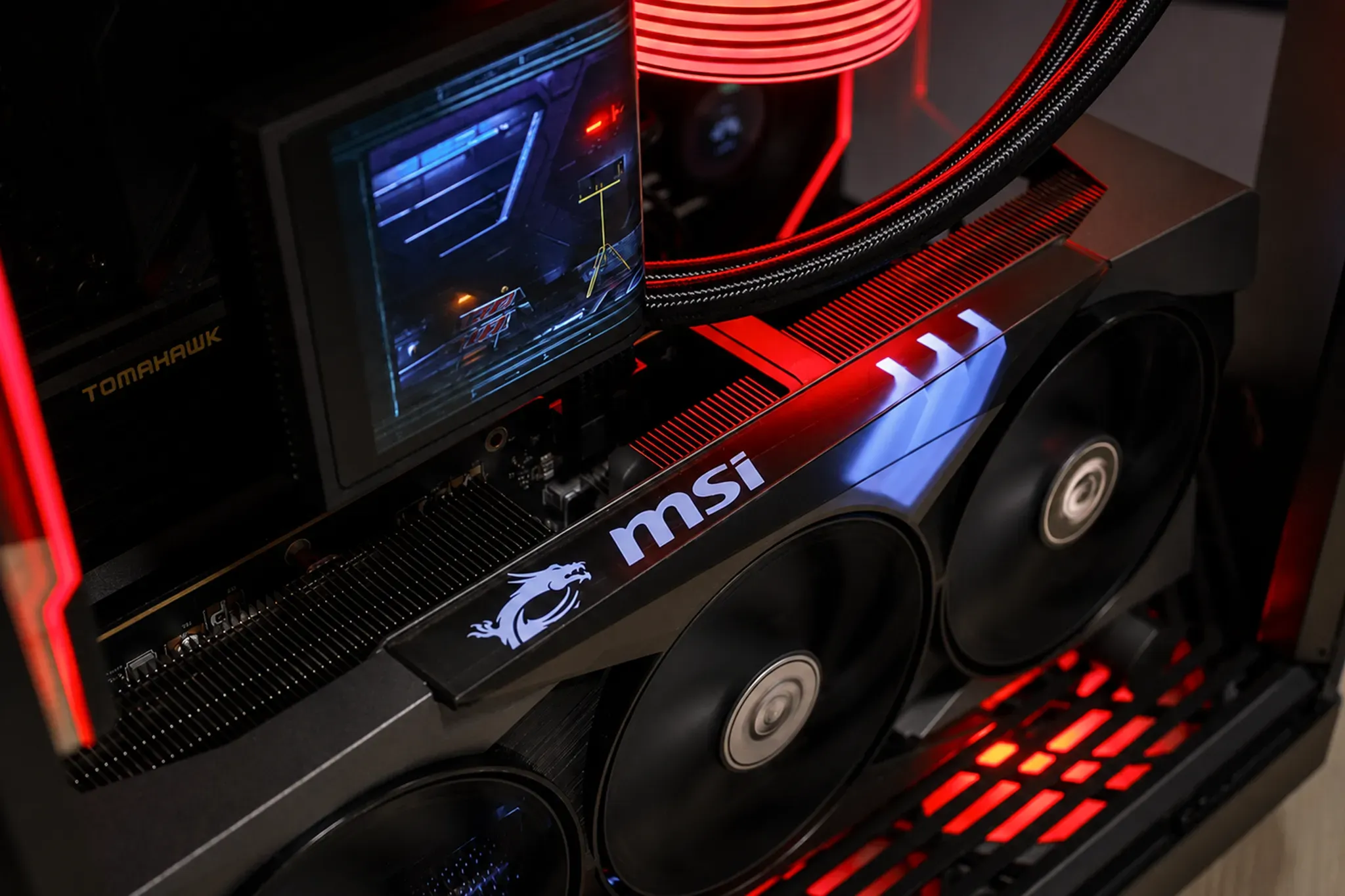 Hyte Panorama - RTX 5080 / R7 9800X3D, 32GB / 64GB - Thumbnail 3