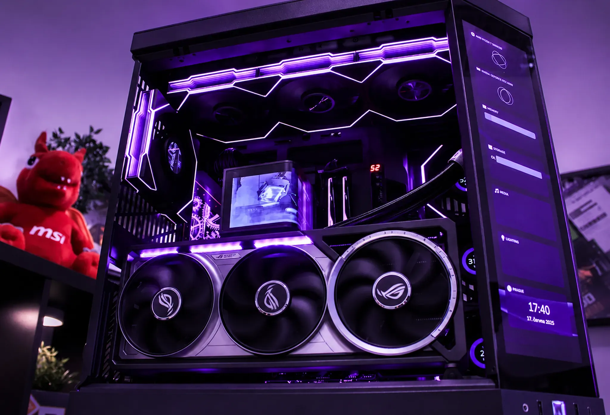 Hyte Ultra - RTX 5090 / R7 9800X3D, 32GB / 64GB - Thumbnail 3