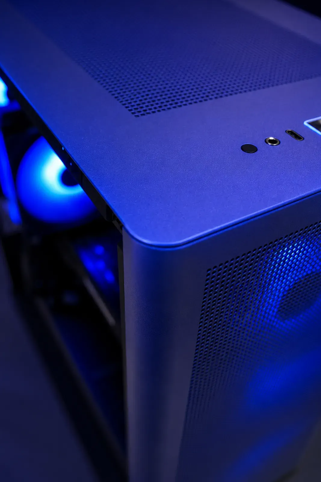 Chroma - RTX 5060 Ti / R5 7500F - Thumbnail 9