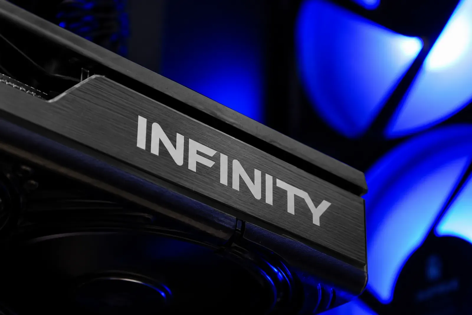 Chroma - RTX 5060 Ti / R5 7500F - Thumbnail 10