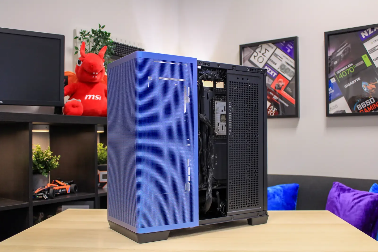Chroma - RTX 5060 Ti / R5 7500F - Thumbnail 3
