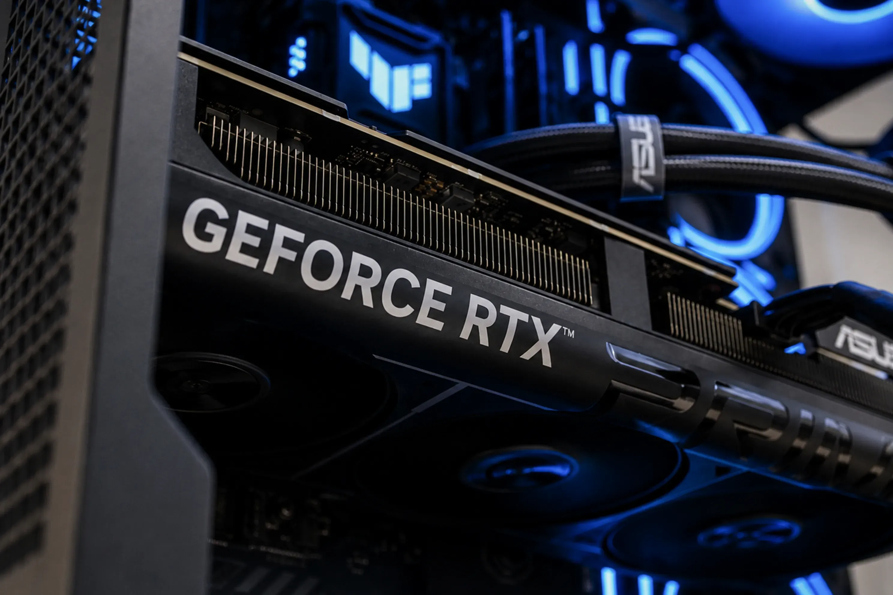 ASUS - NVIDIA RTX 5070 Ti / R7 7800X3D - Thumbnail 5