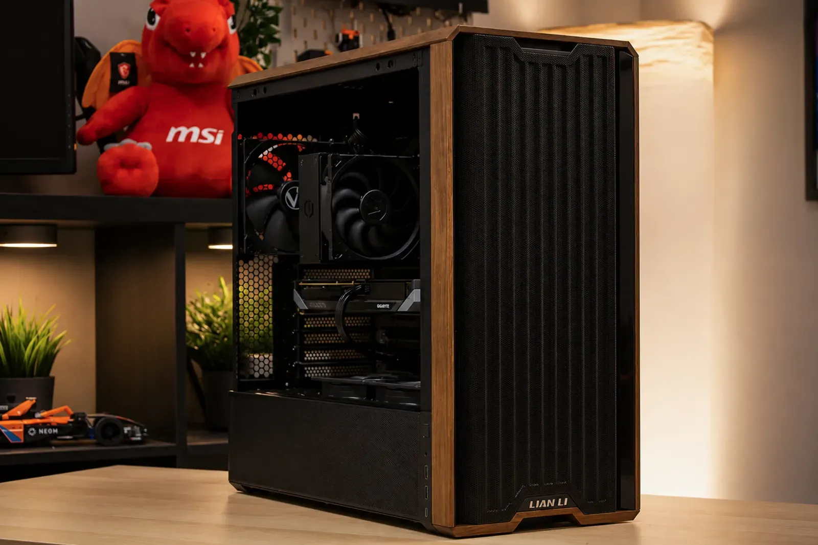 Purity - RX 9060 XT / R5 7500F - Thumbnail 3