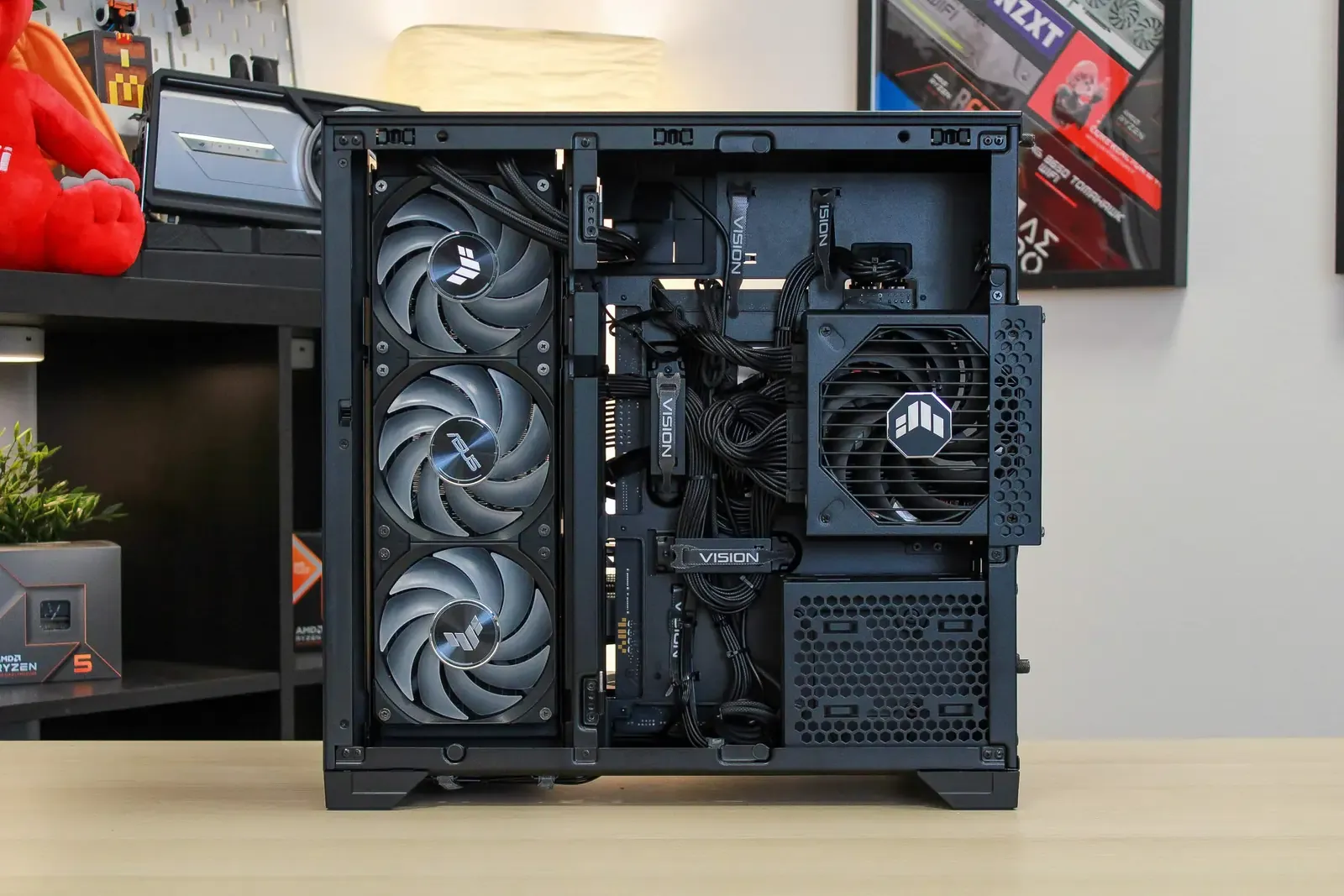 Limitless - RTX 5090 / R7 9850X3D - Thumbnail 7