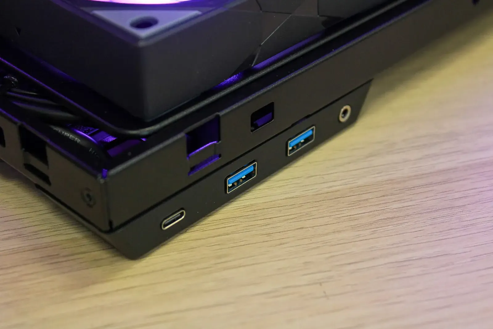 Xhuttle - RX 9070 XT / R7 7800X3D - Thumbnail 10
