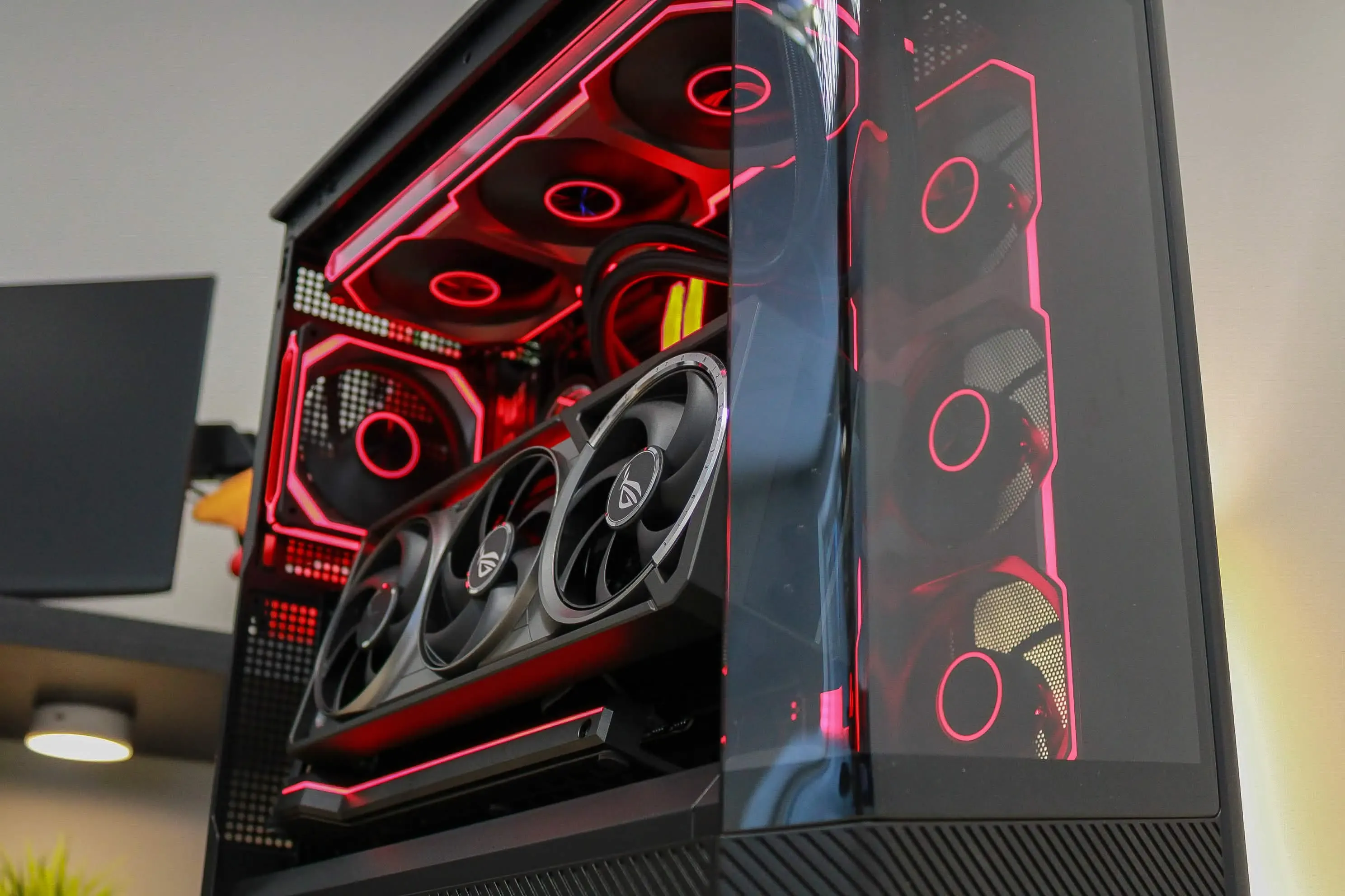 Skylight - RTX 5080 / R7 9800X3D - Thumbnail 5