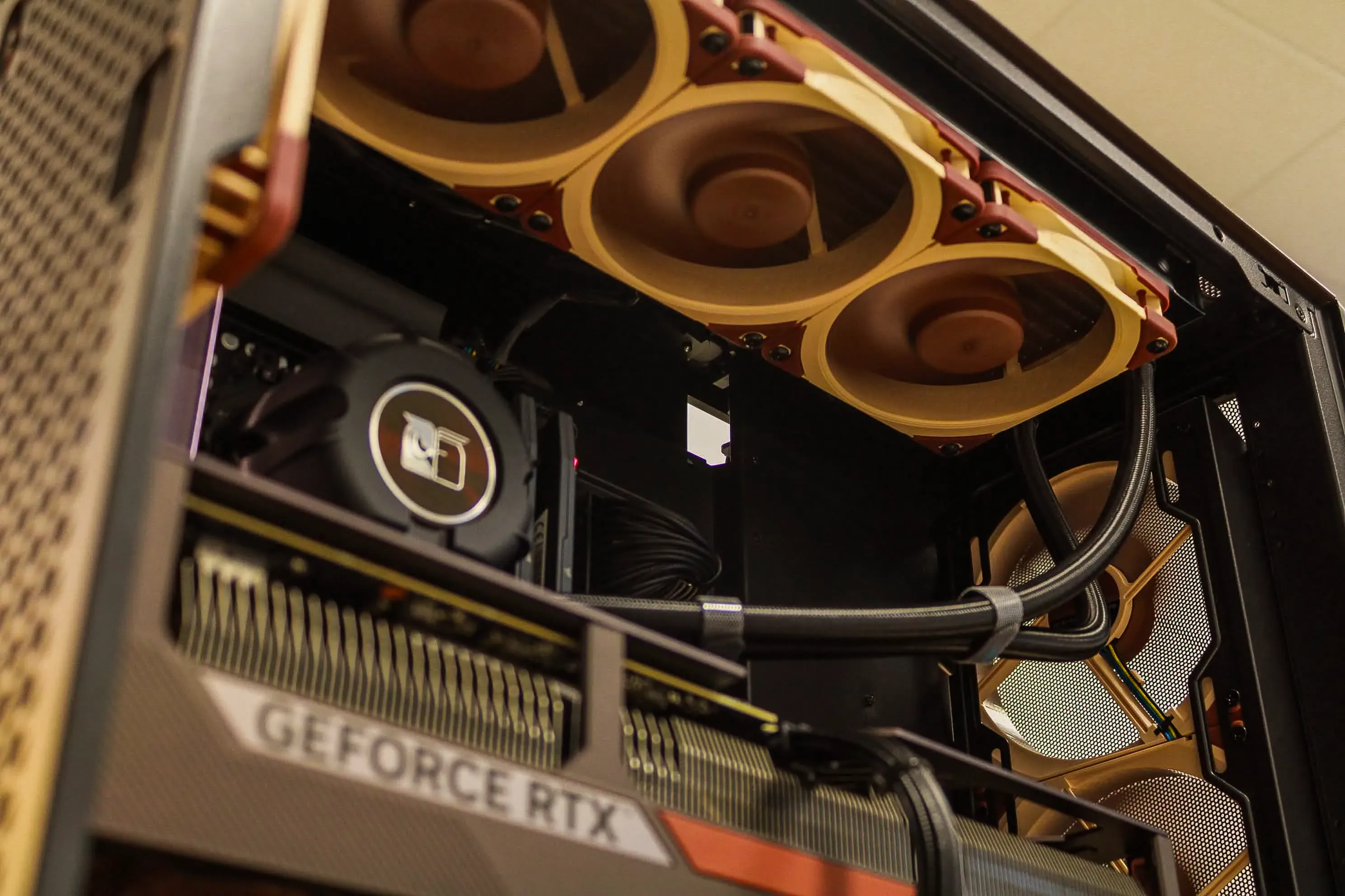 Noctua - RTX 5080 / R7 9800X3D, 32GB / 64GB - Thumbnail 4