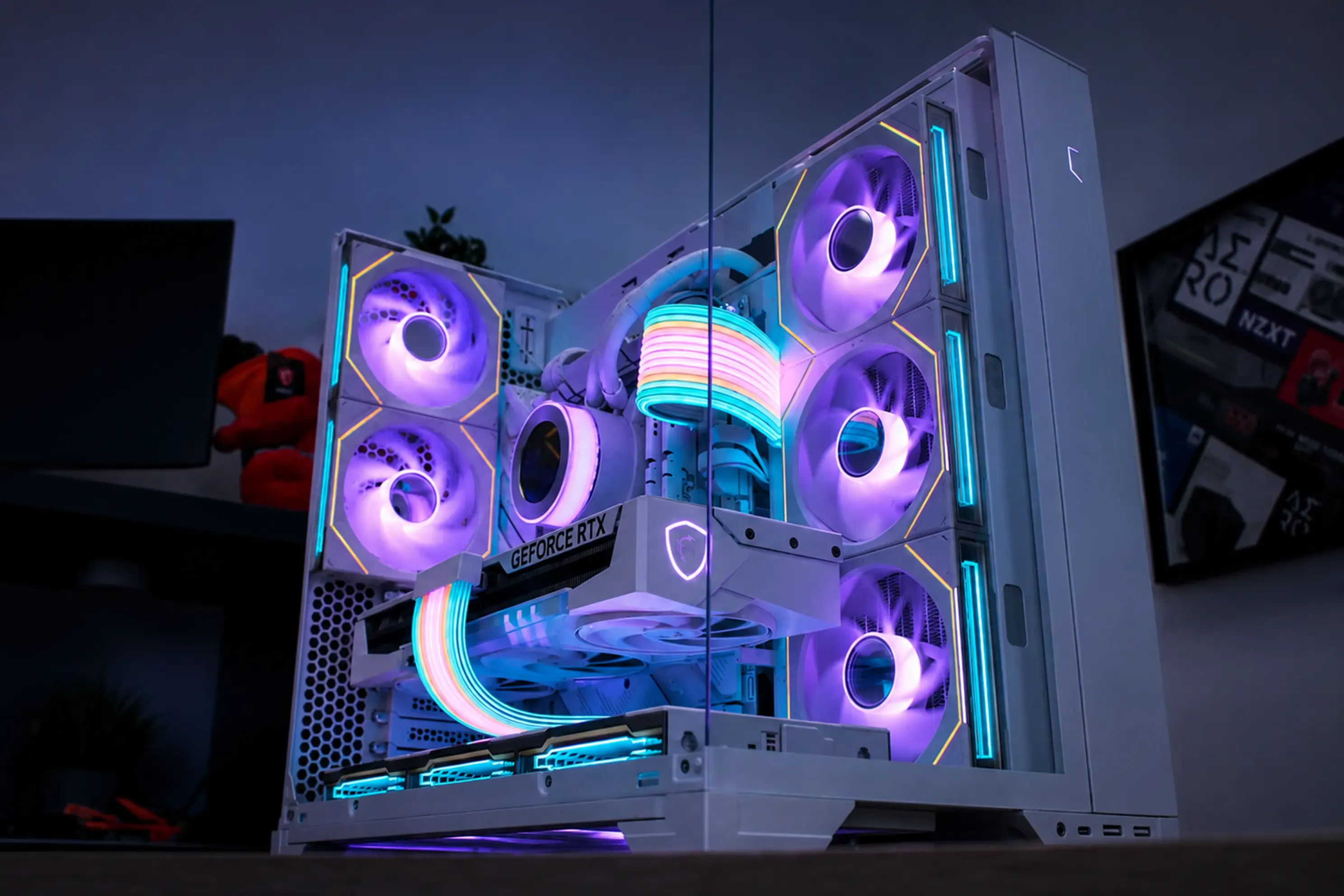 Lian Li White - RTX 5080 / R7 9800X3D, 16GB / 32GB - Thumbnail 2