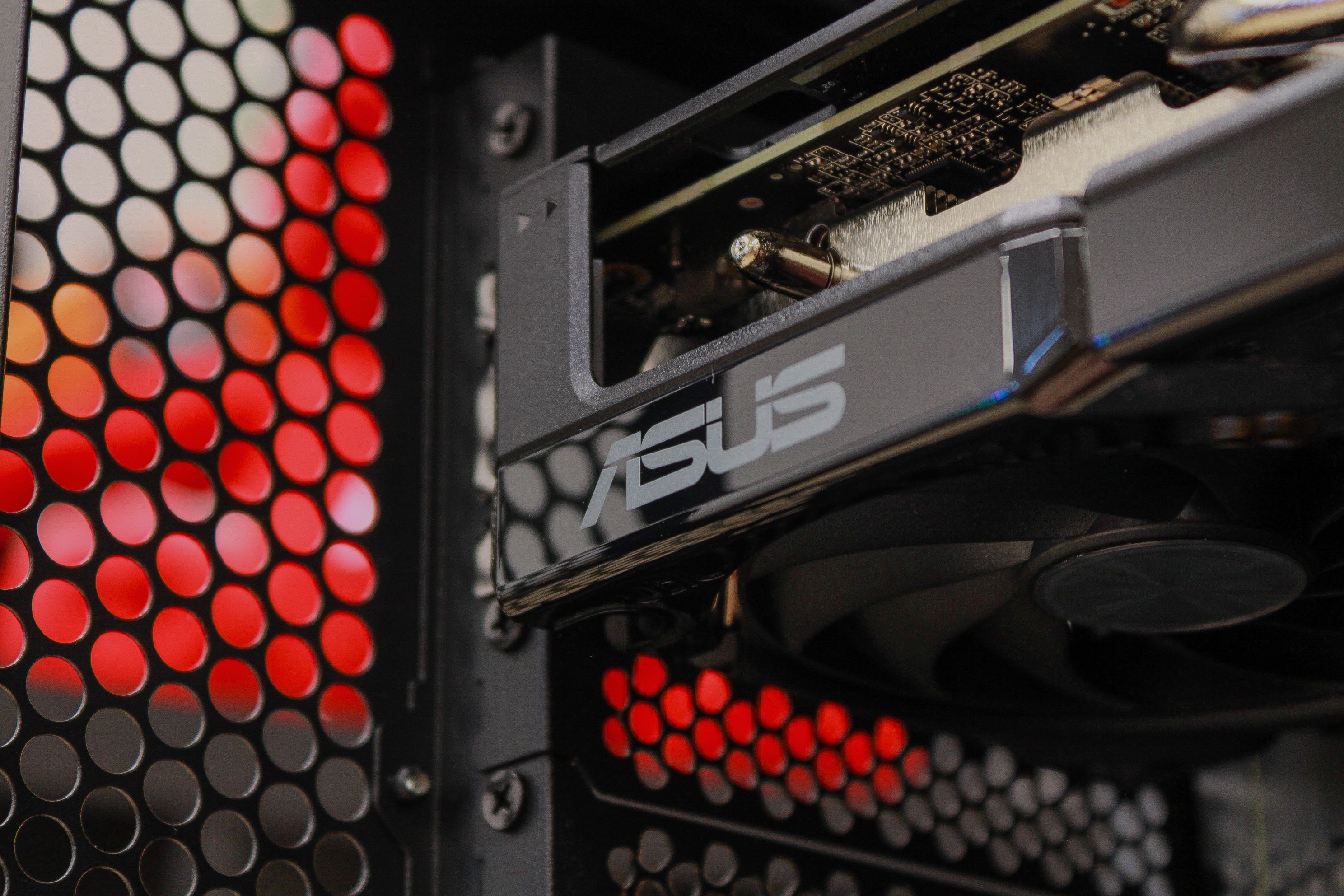 Clarity - RX 9060 XT / R5 7500F, 16GB / 32GB - Thumbnail 7