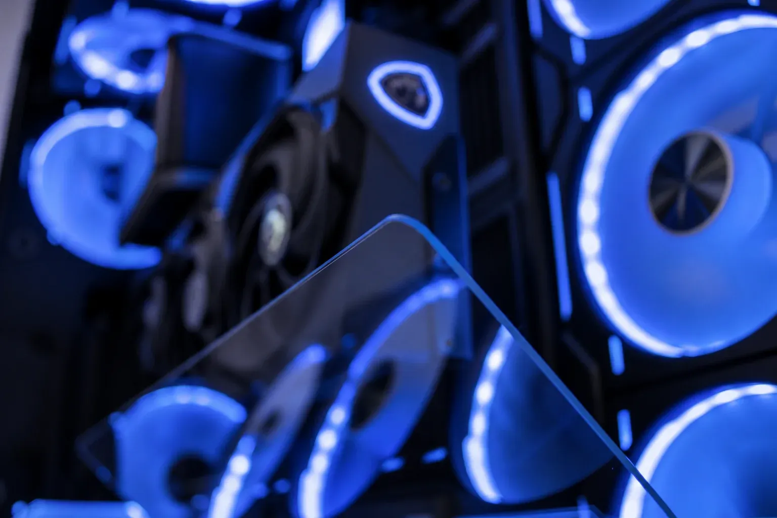 Moonlight - RTX 5080 | R7 9800X3D | 48GB  - Thumbnail 9